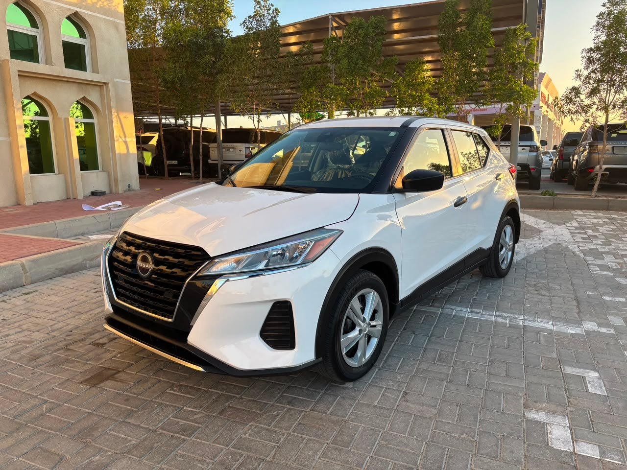 2021 NISSAN KICKS