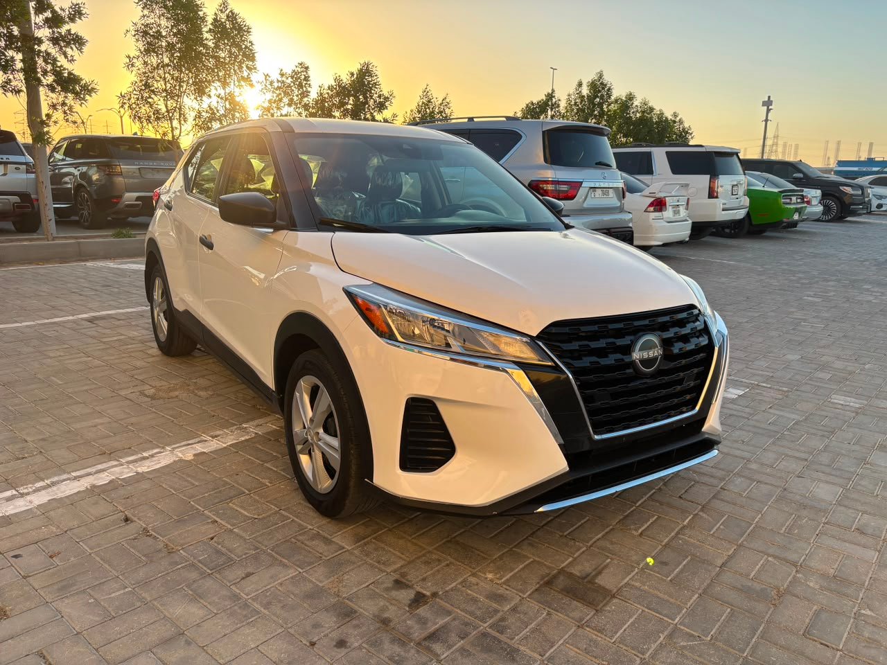 2021 NISSAN KICKS