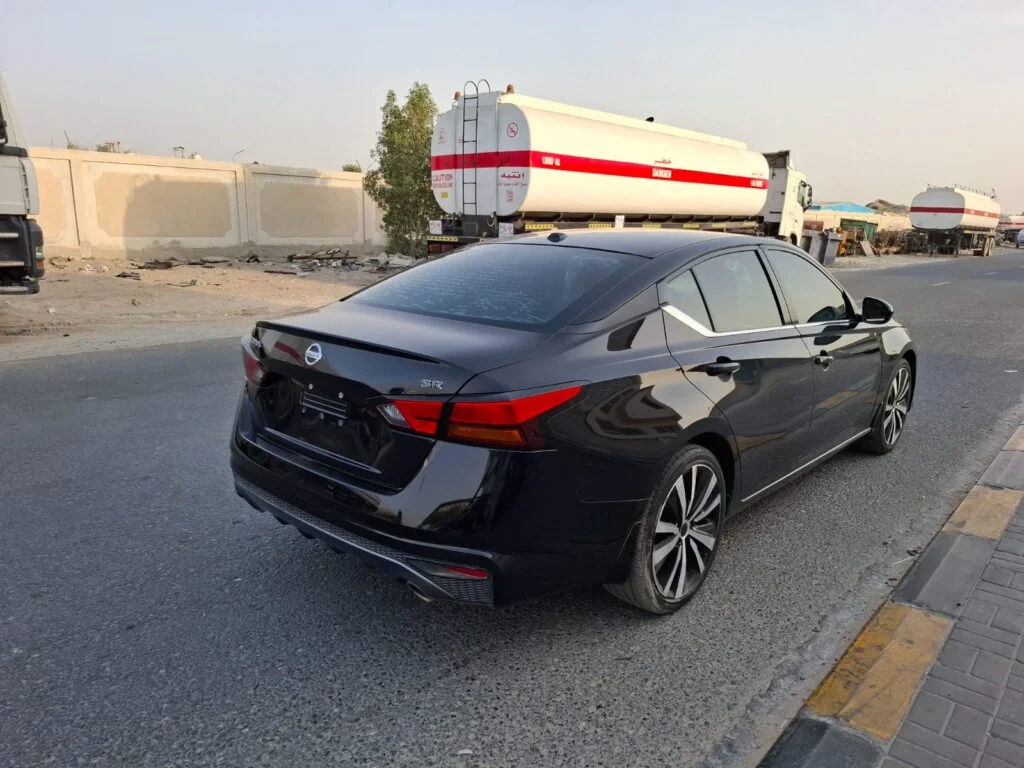 2019 NISSAN ALTIMA SR