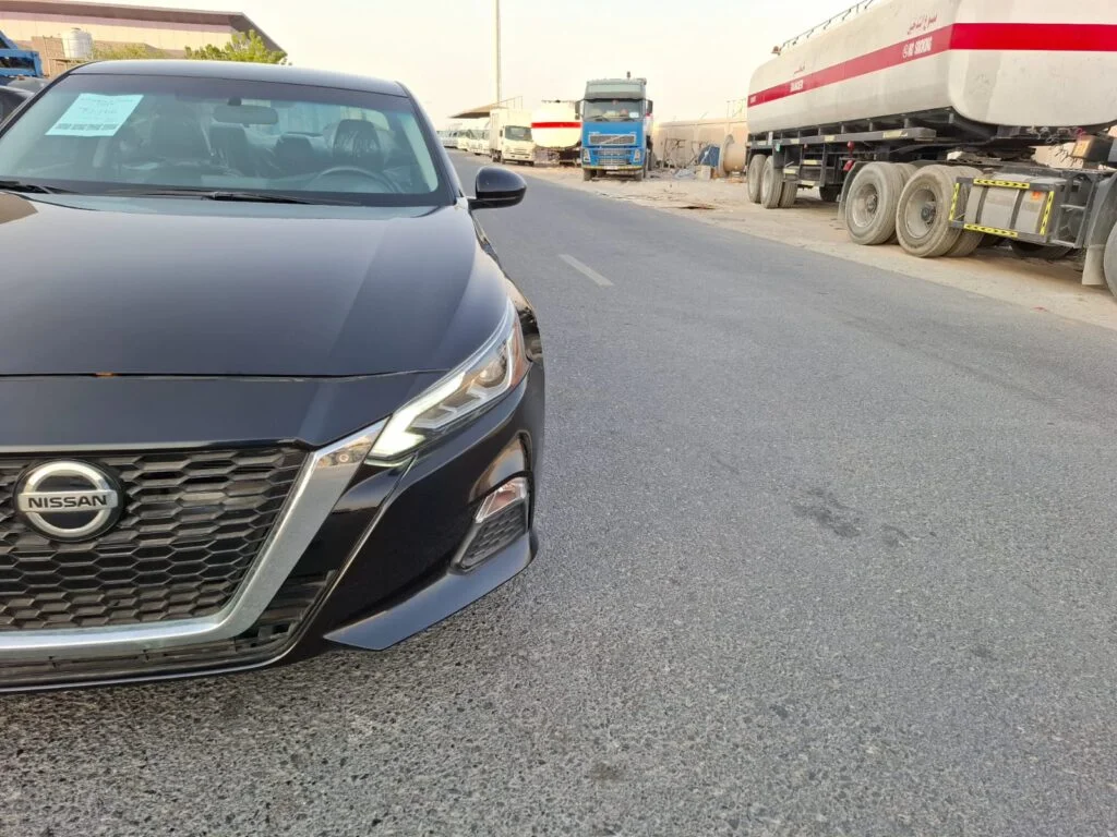2019 NISSAN ALTIMA SR