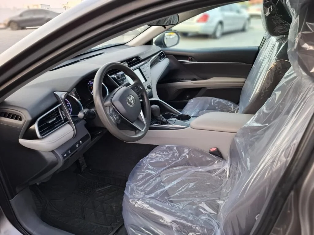 2019 TOYOTA CAMRY LE