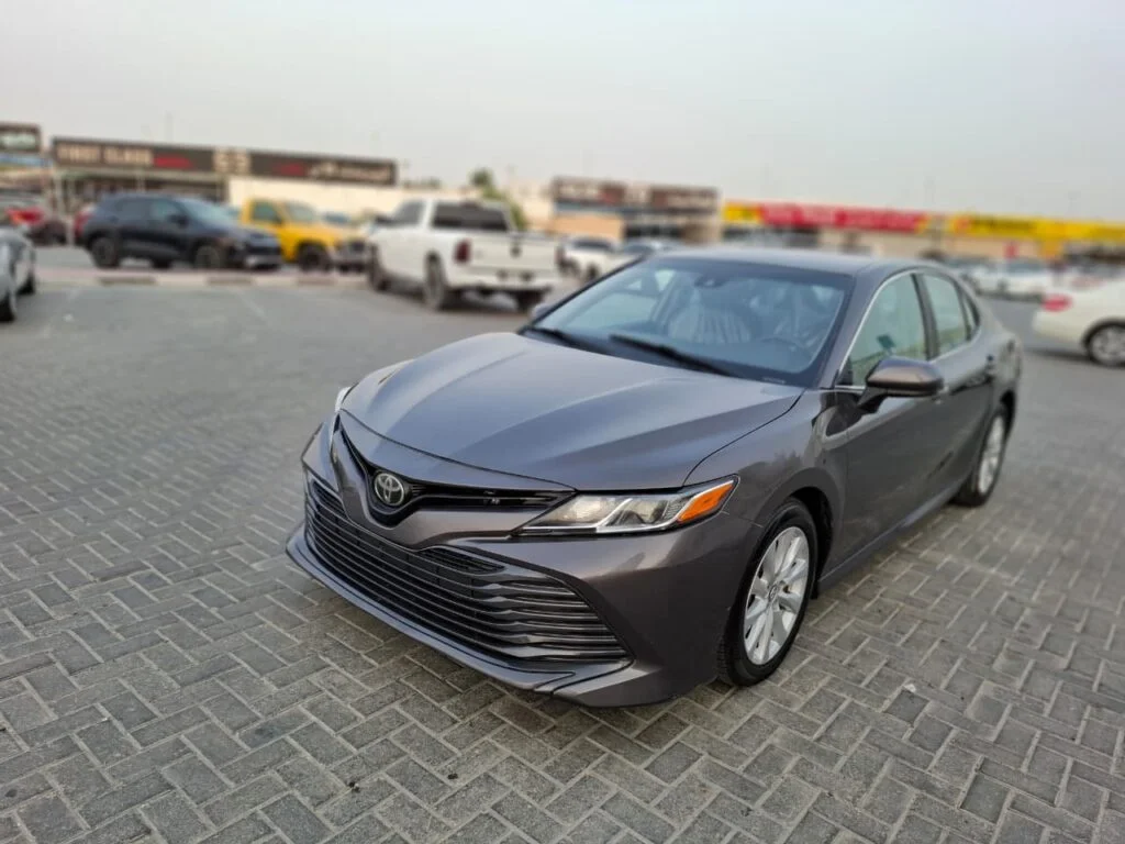 2019 TOYOTA CAMRY LE