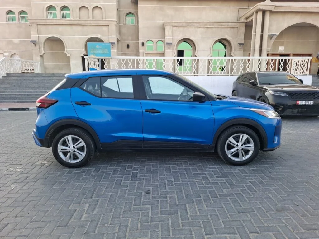 2021 NISSAN KICKS