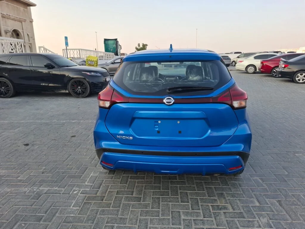 2021 NISSAN KICKS
