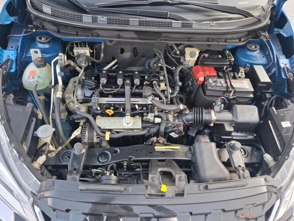 2021 NISSAN KICKS