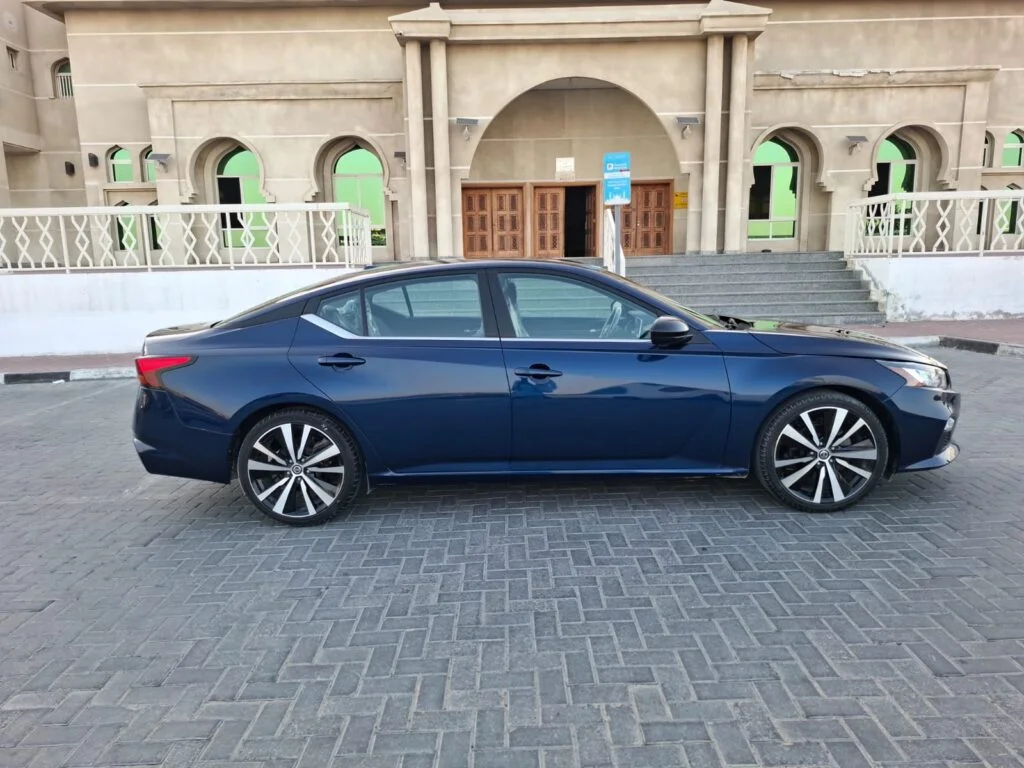2022 NISSAN ALTIMA SR