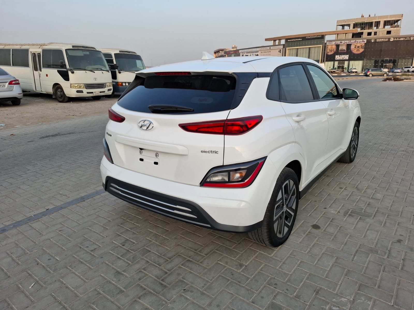 2023 HYUNDAI KONA SEL