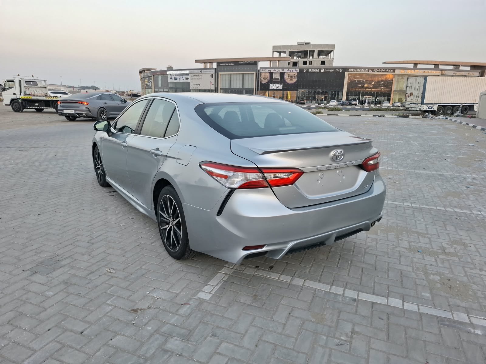2018 TOYOTA CAMRY