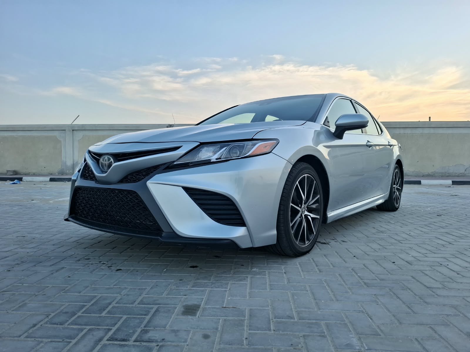 2018 TOYOTA CAMRY